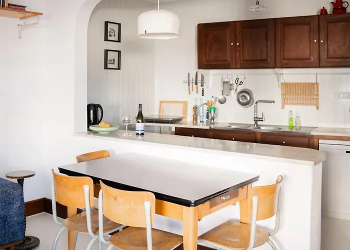 2-bedroom House W Garden In Heart Of Village Ferragudo (Faro)
