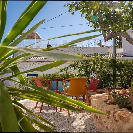 2-bedroom House With Sunny Garden In Ferragudo Village * Ferragudo (Faro)